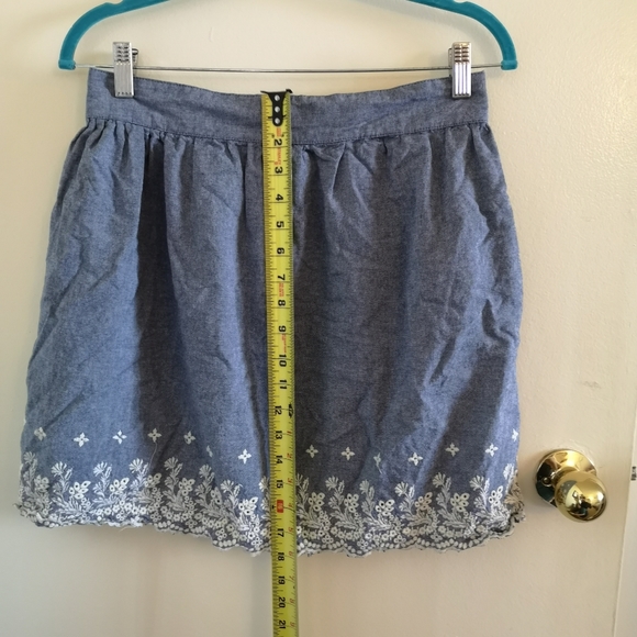 Forever 21 Large eyelet chambray skirt - Picture 9 of 9